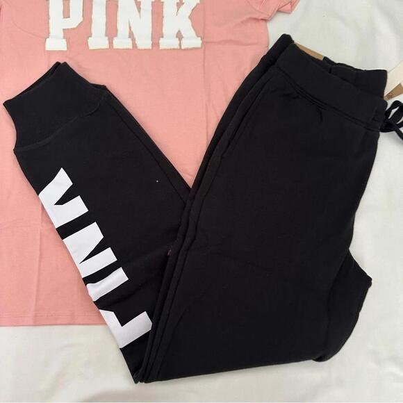 PINK VICTORIA SECRET Shirt and joggers Set - Picture 5 of 5